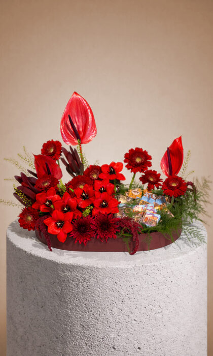 Red Romance Floral Tray