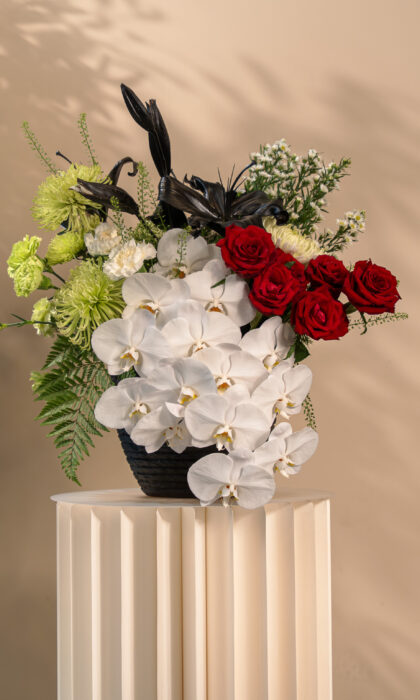 Emirates Elegance Arrangement